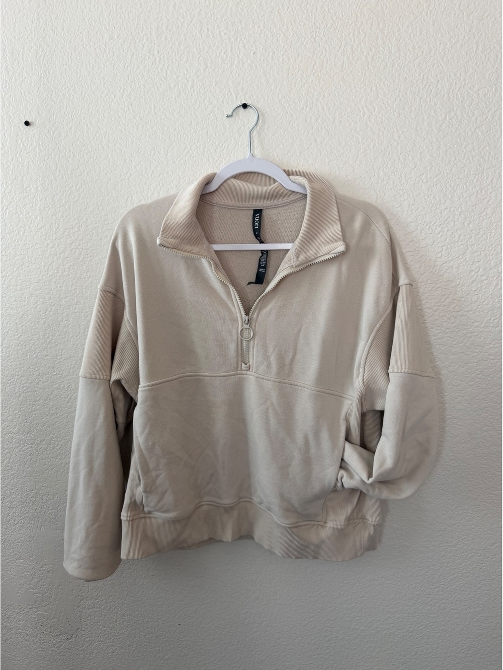 Vuori Women's Beige Half-Zip Pullover Sweatshirt cozy comfort loungewear